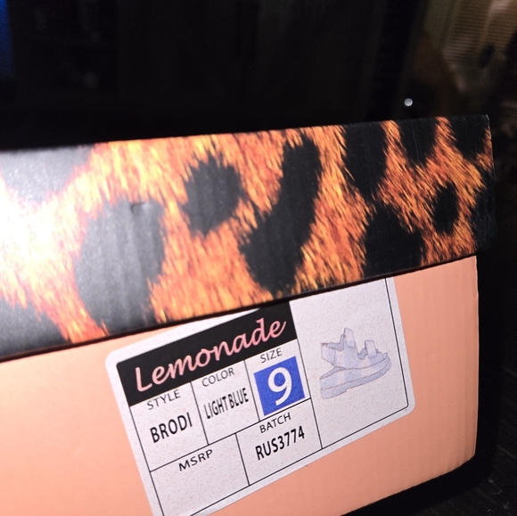 Lemon Blue Sandals with Adjustable Straps and Platform Sole - Picture 6 of 6